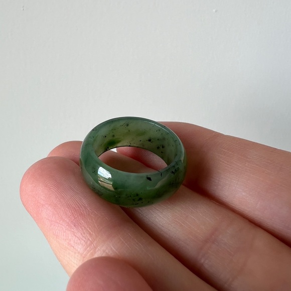 New Zealand green Jade ring genuine stone size - Picture 6 of 12